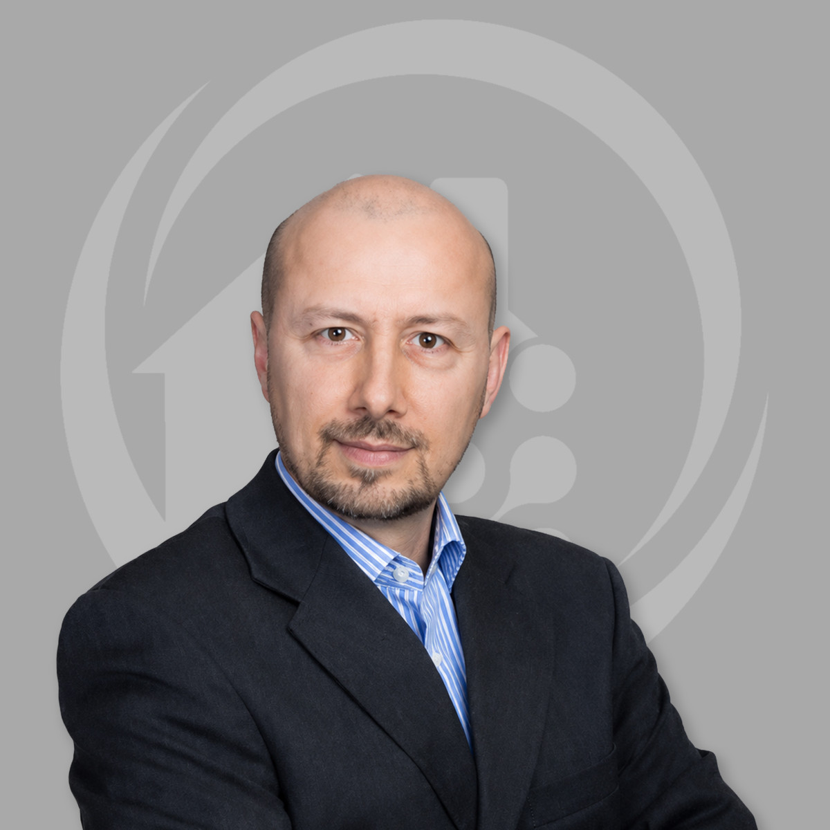 <a href=https://green-home.hu/hu/csaszarzsolt.html>Császár Zsolt</a>